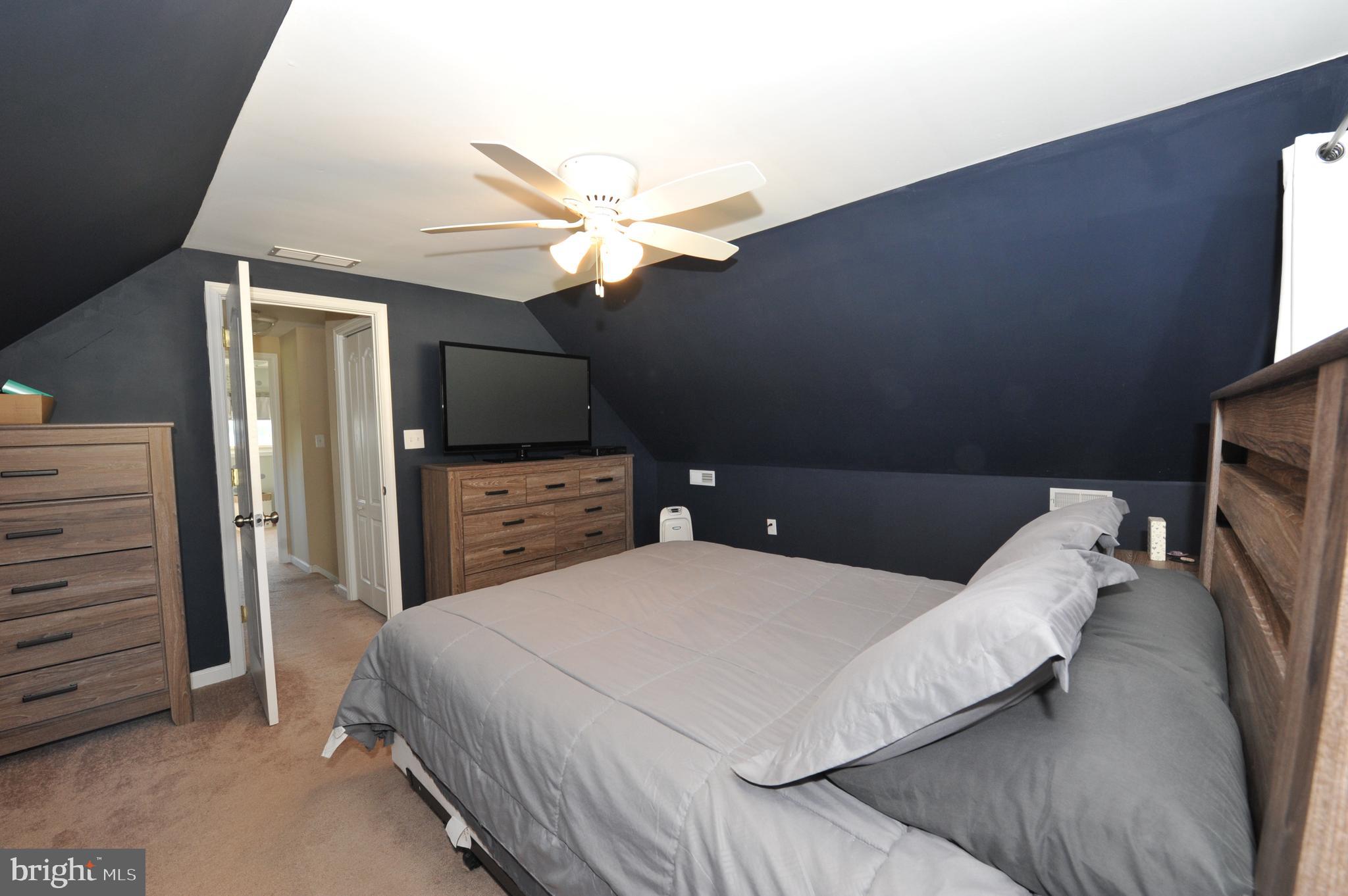 67 Long Loop Road Levittown, PA 19056 - Photo 22 of 33 Gallery Image 22