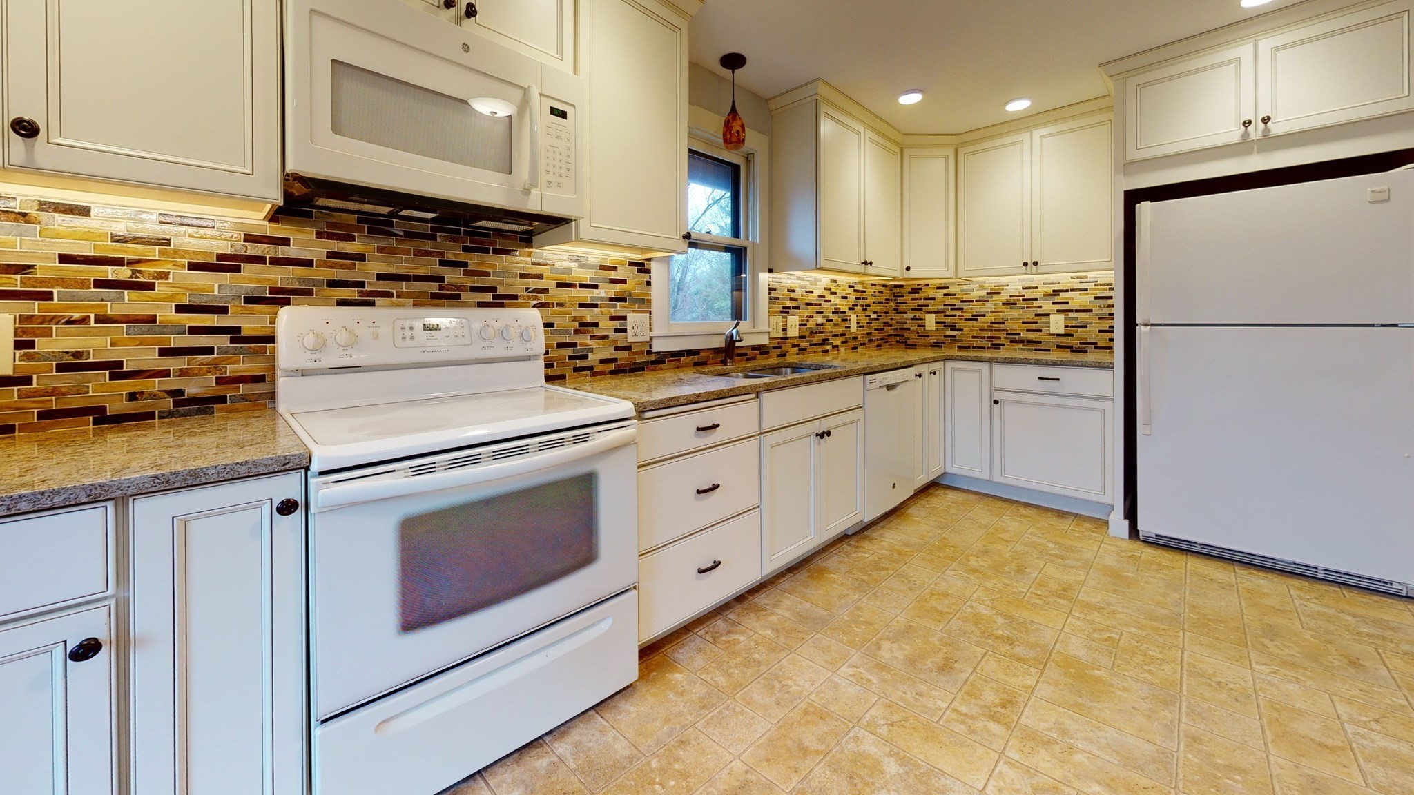414 Bay Road Belchertown, MA 01007 - Photo 1 of 13 Gallery Image 1
