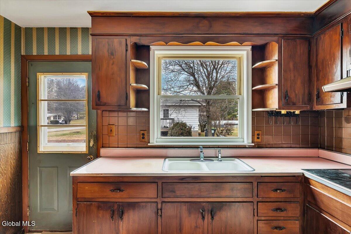 18 Walter Road Brunswick, NY 12180 - Photo 5 of 27 05-P1739900