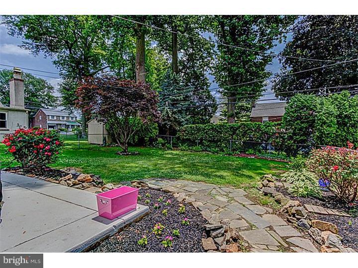 204 Friendship Road Drexel Hill, PA 19026 - Photo 3 of 25 Gallery Image 3