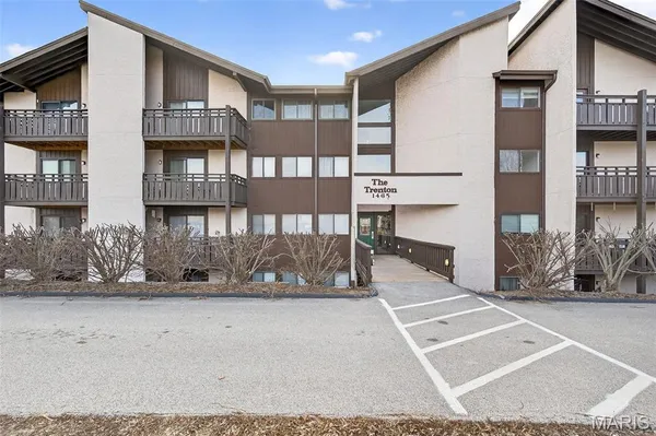 $158,500 | 1465 Heritage Landing, Unit 102, St. Charles, MO 63303