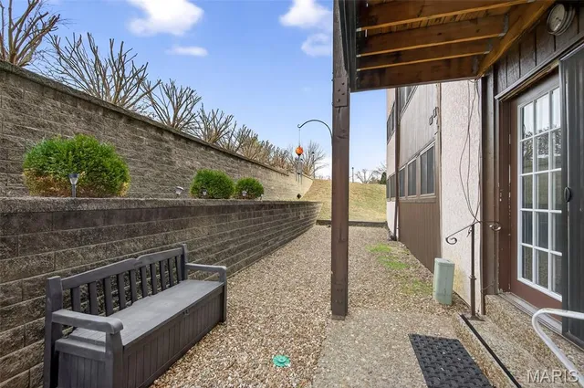 $160,000 | 1465 Heritage Landing, St. Charles, MO 63303