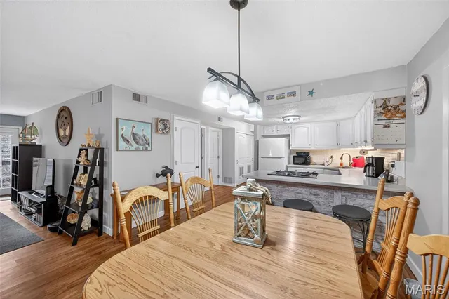 $160,000 | 1465 Heritage Landing, St. Charles, MO 63303