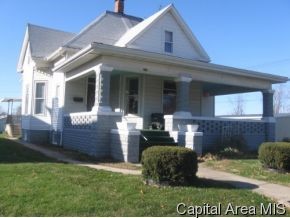 415 Morse Street Roodhouse, IL 62082 - Photo 1 of 8