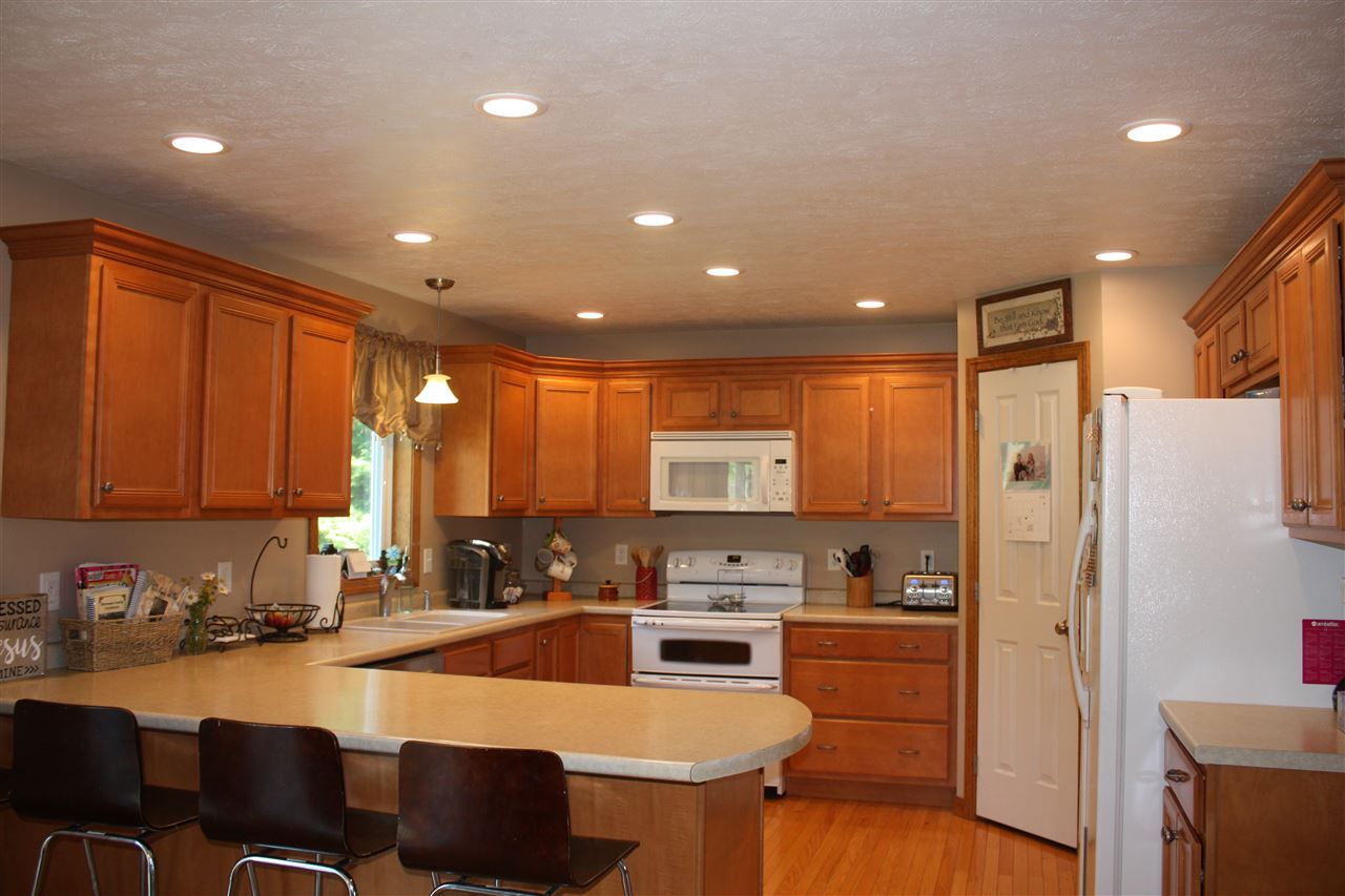 68 Cedar Ridge Drive New Ipswich, NH 03071 - Photo 3 of 29