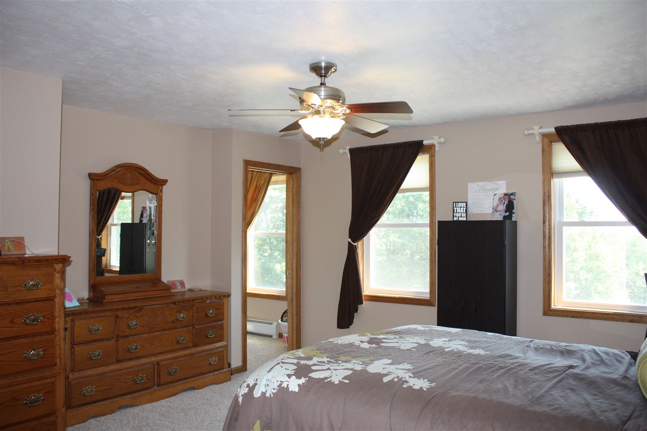 68 Cedar Ridge Drive New Ipswich, NH 03071 - Photo 4 of 29