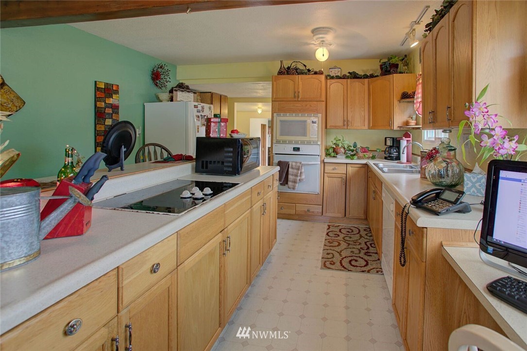 5715 Karjala Road Aberdeen, WA 98520 - Photo 3 of 21 Gallery Image 3