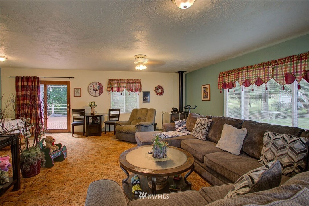5715 Karjala Road Aberdeen, WA 98520 - Photo 8 of 21 Gallery Image 8