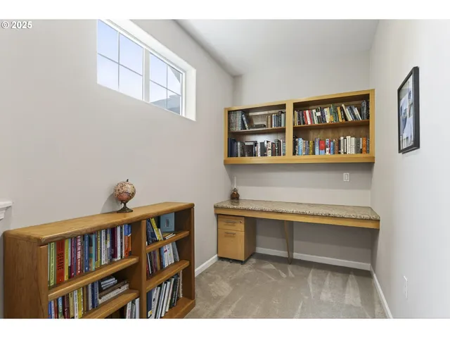 $410,000 | 880 Springtree Lane, West Linn, OR 97068