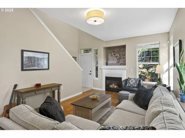 $410,000 | 880 Springtree Lane, West Linn, OR 97068