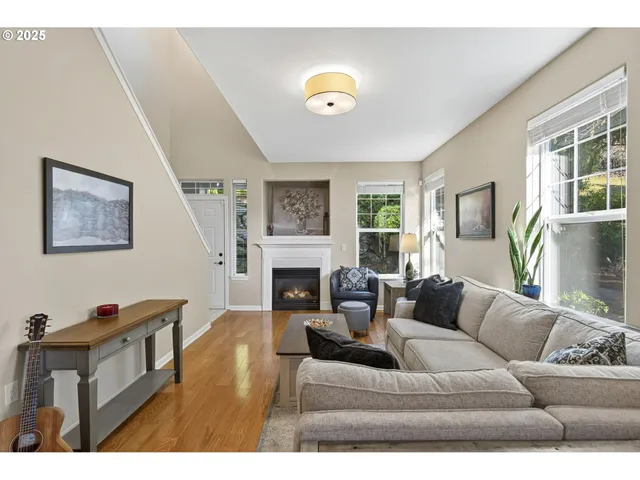 $410,000 | 880 Springtree Lane, West Linn, OR 97068