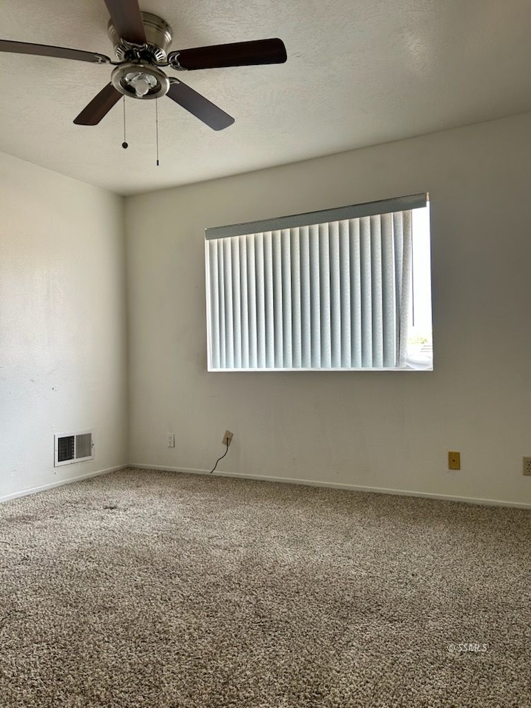 1017 West Perdew Avenue Ridgecrest, CA 93555 - Photo 7 of 12