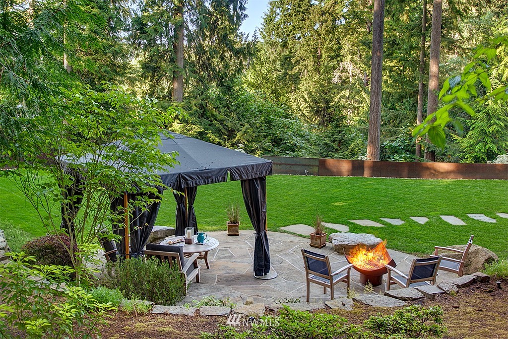148 Moss Road Shoreline, WA 98177 - Photo 22 of 25 Gallery Image 22