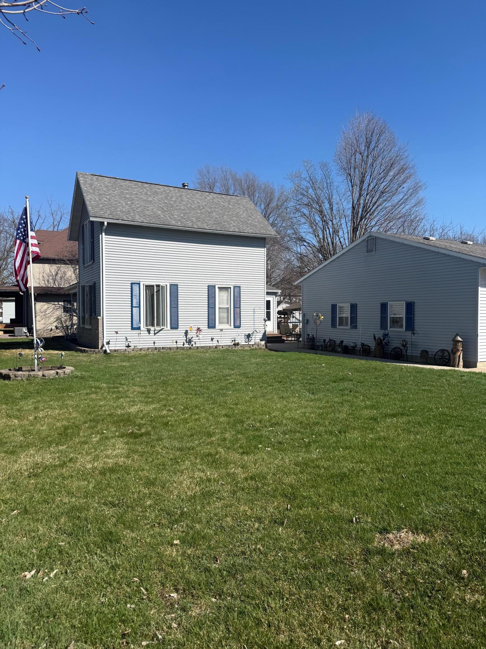 240 Main Street West Elgin, MN 55932 - Photo 2 of 4