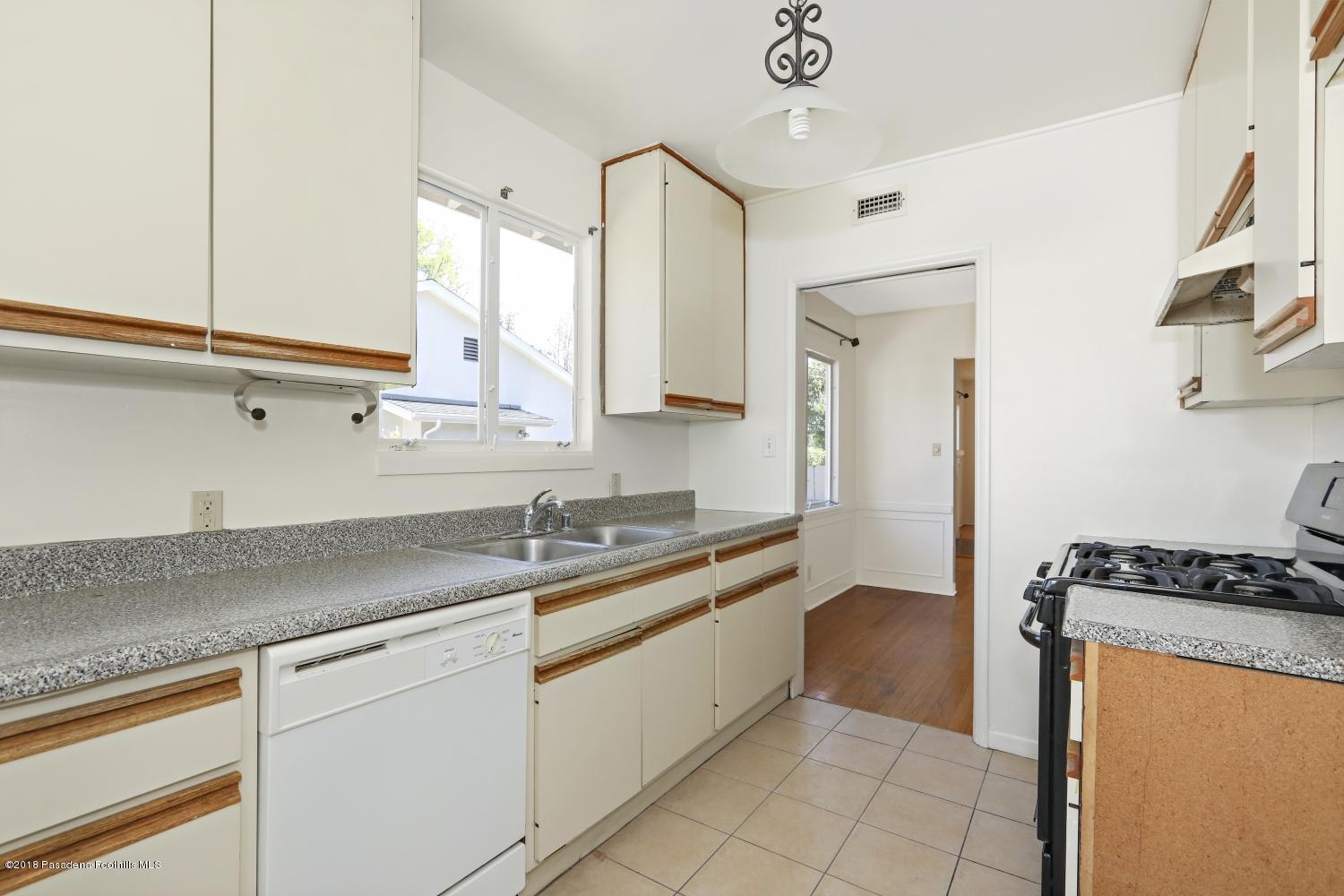 2245 East Woodlyn Road Pasadena, CA 91104 - Photo 12 of 33 12
