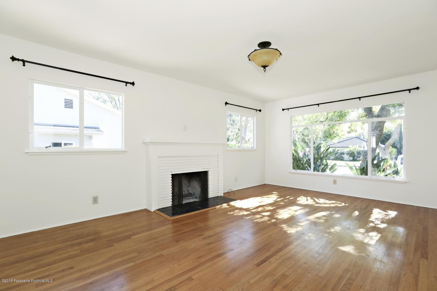 2245 East Woodlyn Road Pasadena, CA 91104 - Photo 5 of 33 05