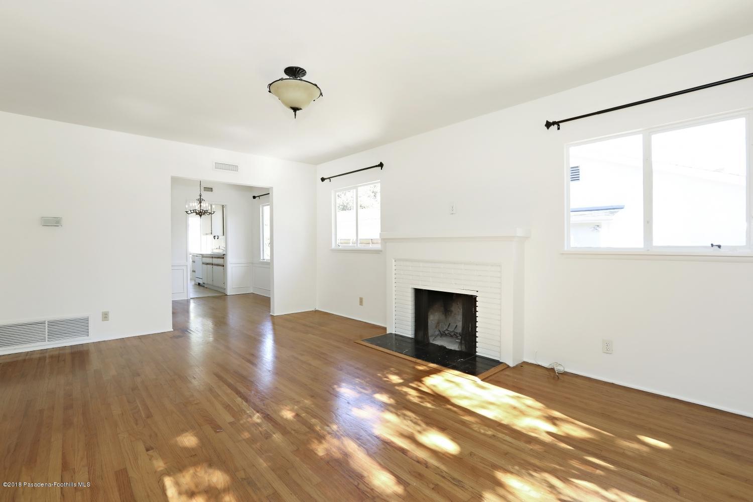 2245 East Woodlyn Road Pasadena, CA 91104 - Photo 6 of 33 06