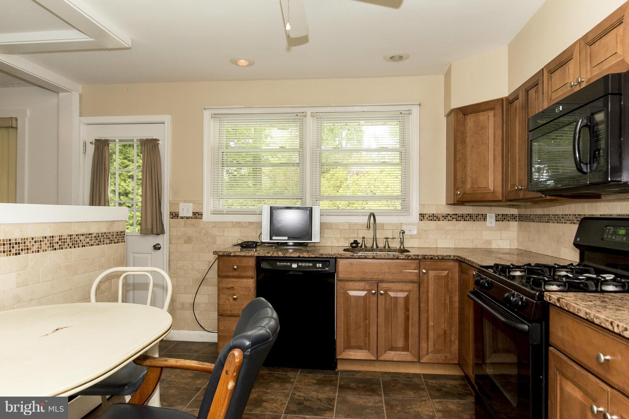 3830 Elmcroft Road Randallstown, MD 21133 - Photo 7 of 27 Kitchen