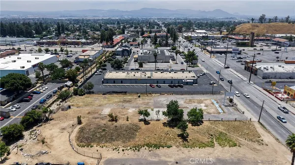 $500,000 | 2345 Del Rosa Avenue North, San Bernardino, CA 92404