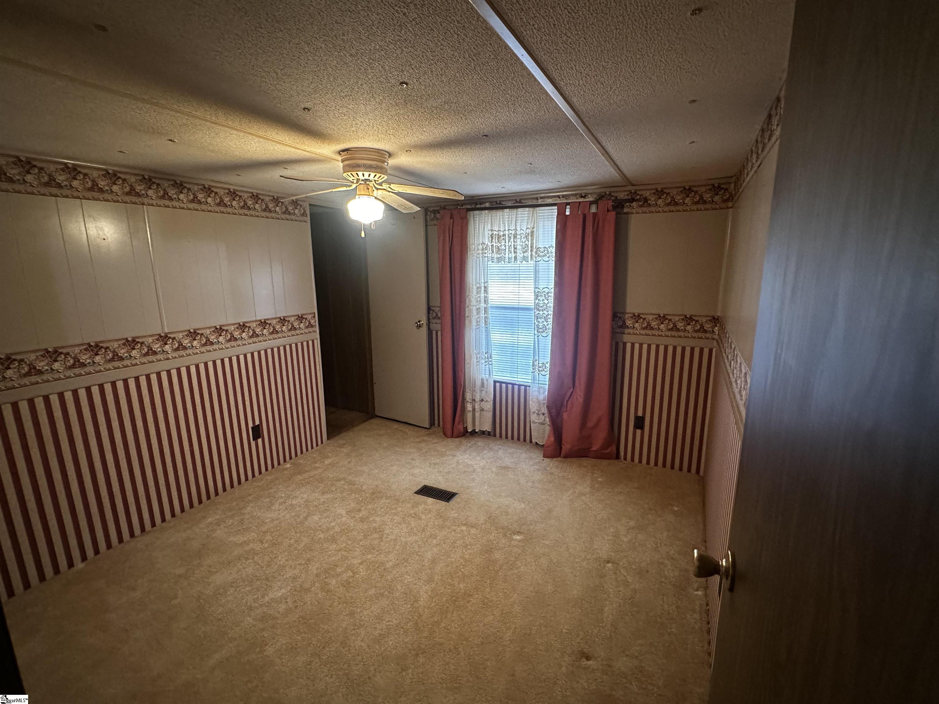 437 Knight Road Gray Court, SC 29645 - Photo 13 of 28