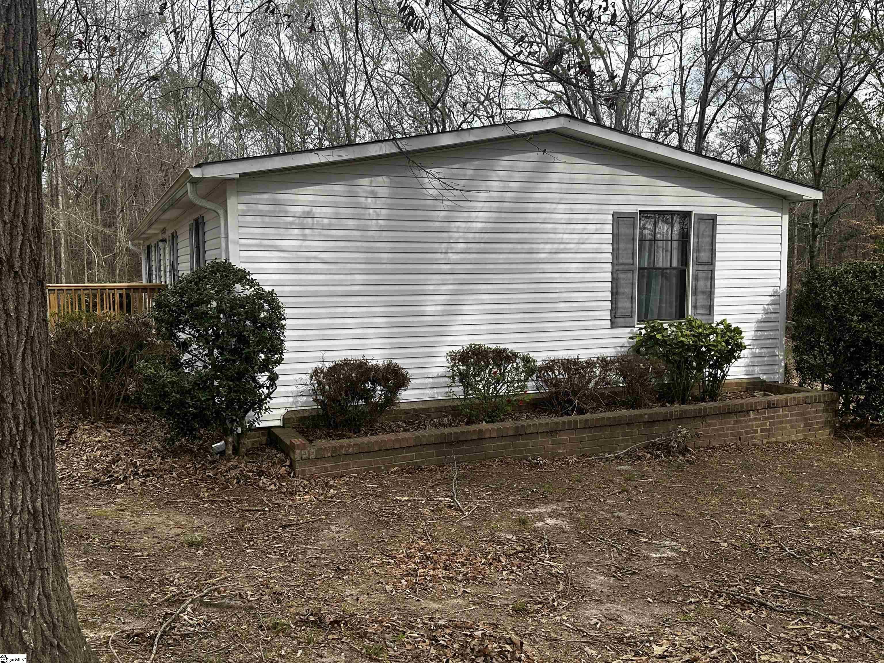 437 Knight Road Gray Court, SC 29645 - Photo 5 of 28