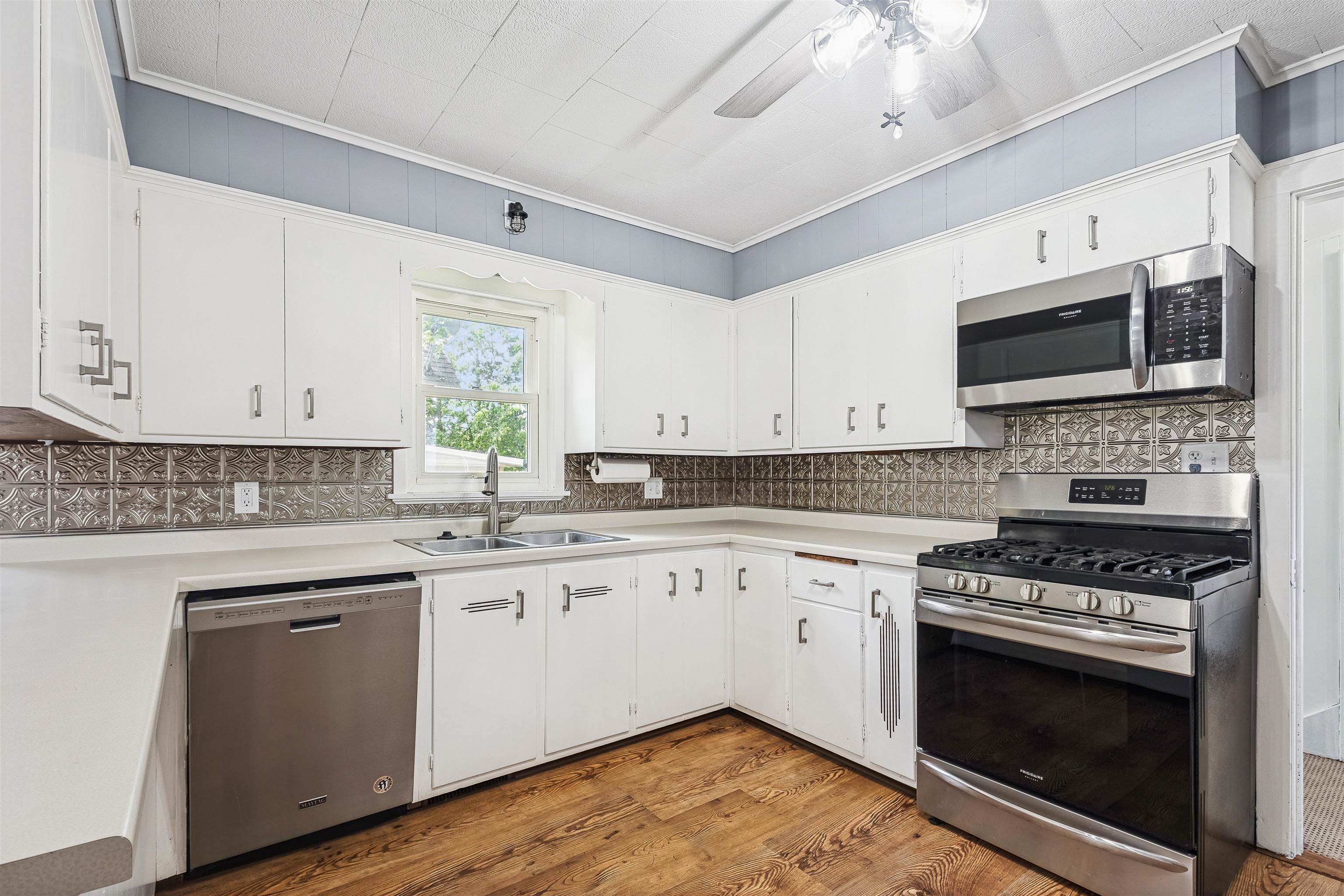 136 2nd Street North Stevens Point, WI 54481 - Photo 4 of 33
