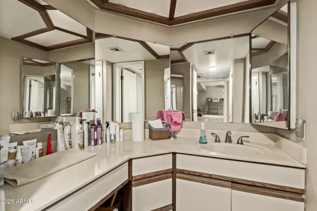 $195,000 | 10410 North Cave Creek Road, Unit 1230, Phoenix, AZ 85020