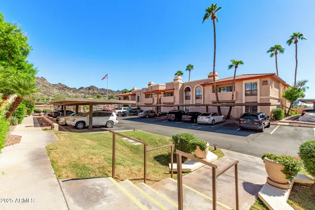 $195,000 | 10410 North Cave Creek Road, Unit 1230, Phoenix, AZ 85020