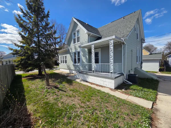 $275,000 | 2317 South 9th Street, Sheboygan, WI 53081