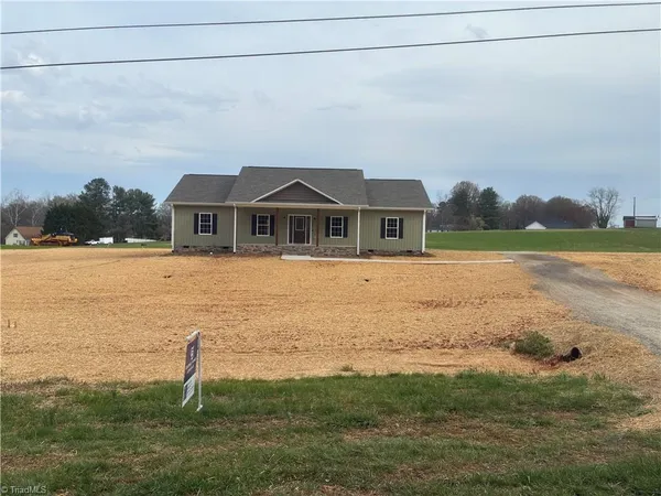 $449,500 | 621 West Atkins Street, Dobson, NC 27017