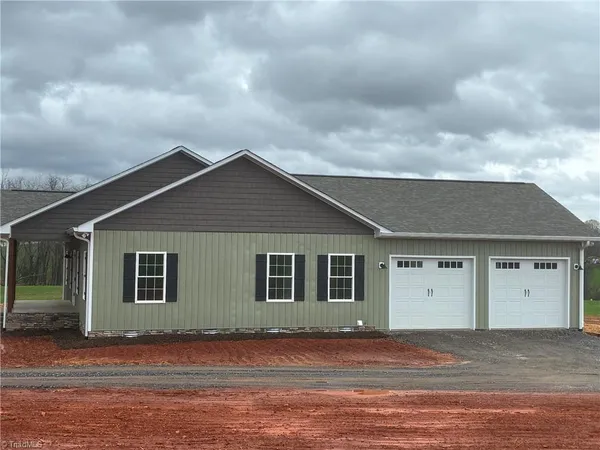 $449,500 | 621 West Atkins Street, Dobson, NC 27017