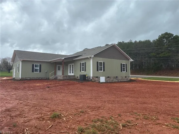 $449,500 | 621 West Atkins Street, Dobson, NC 27017