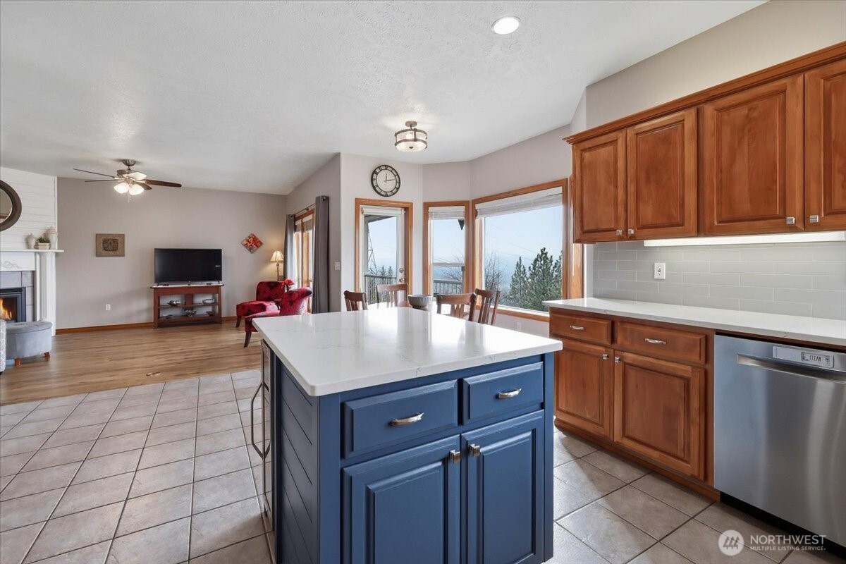 10935 North Acoma Drive Spokane, WA 99208 - Photo 11 of 40