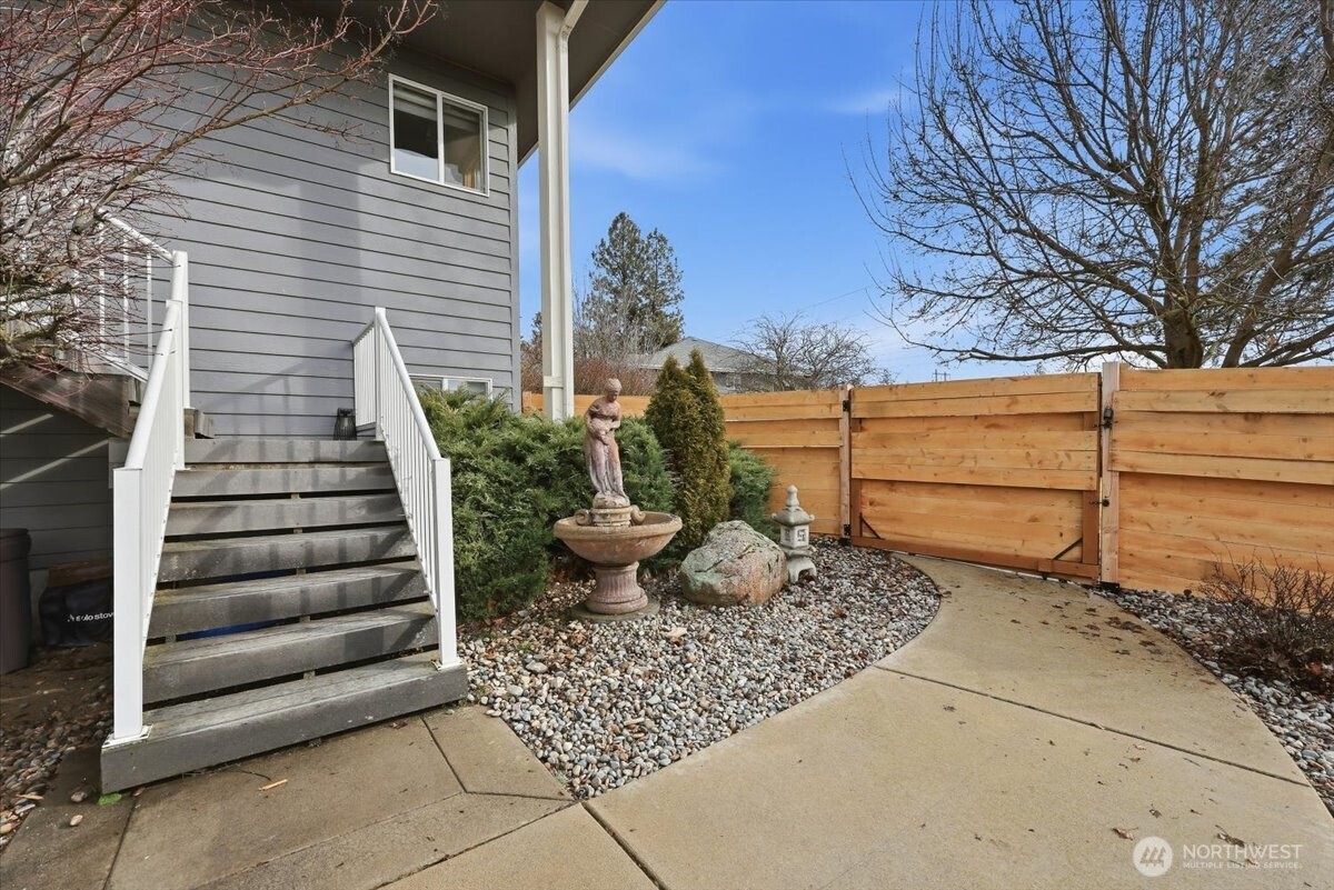 10935 North Acoma Drive Spokane, WA 99208 - Photo 33 of 40