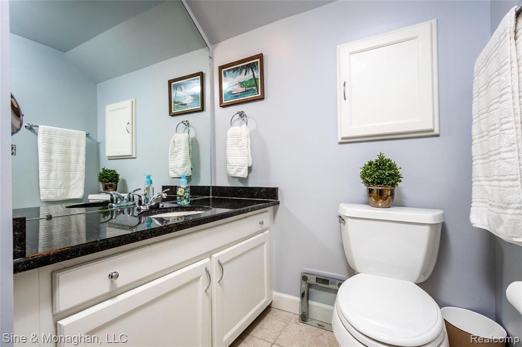 435 Barclay Road Grosse Pointe Farms, MI 48236 - Photo 42 of 60