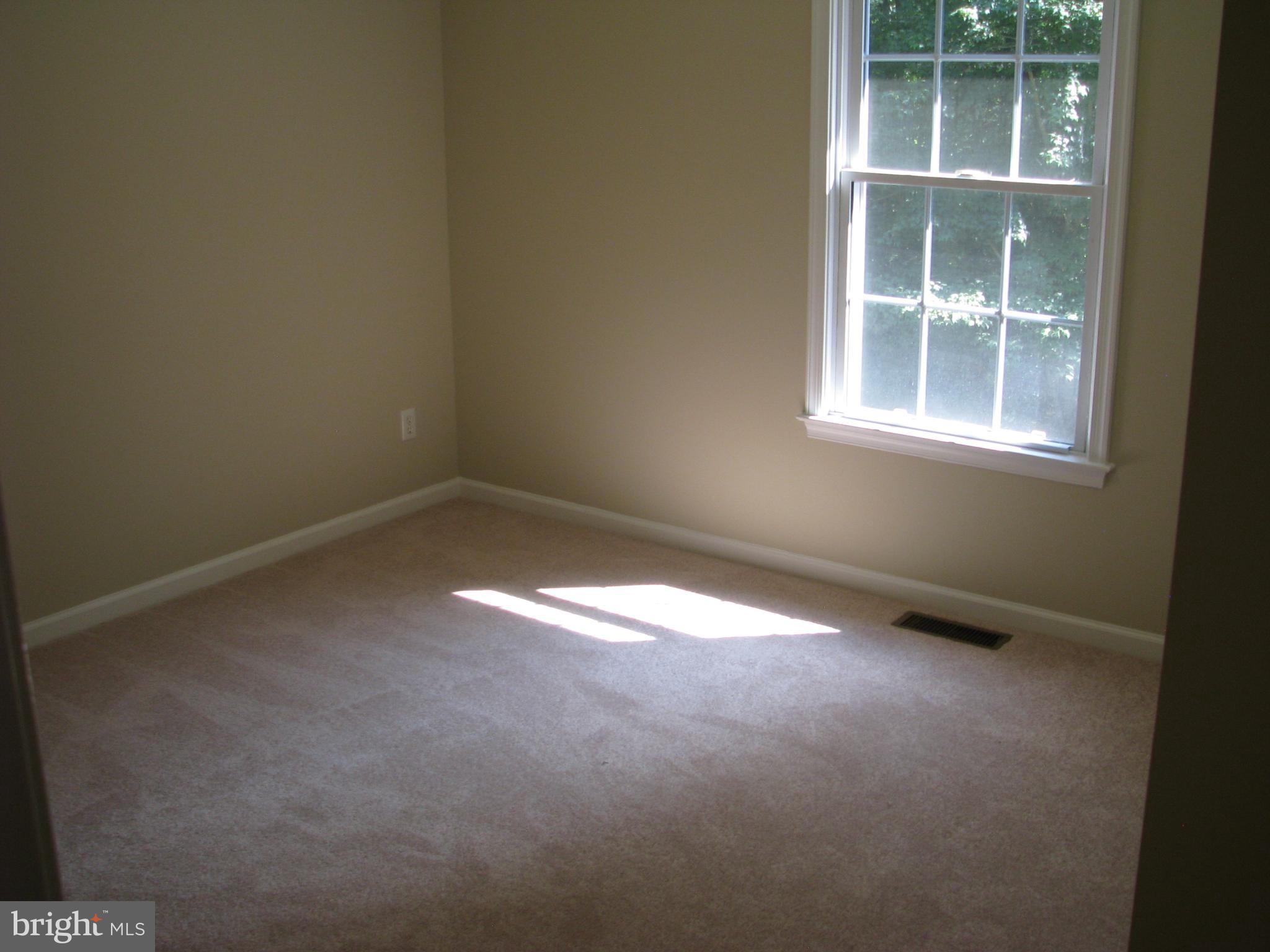 28434 Walnut Ridge Way Rhoadesville, VA 22542 - Photo 12 of 37 New carpet in both bedrooms on other side of the h