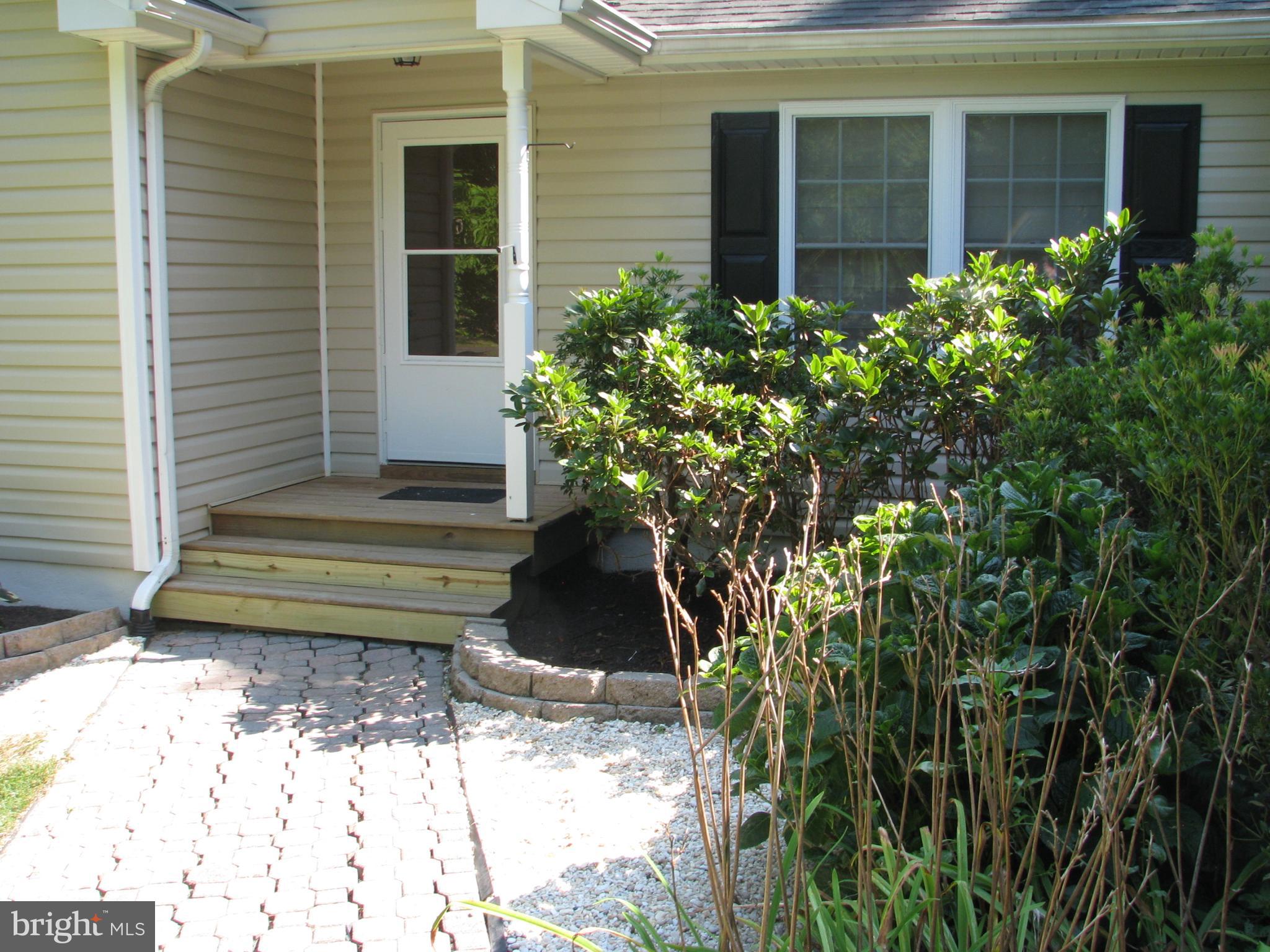 28434 Walnut Ridge Way Rhoadesville, VA 22542 - Photo 3 of 37 Brick walkway to front steps