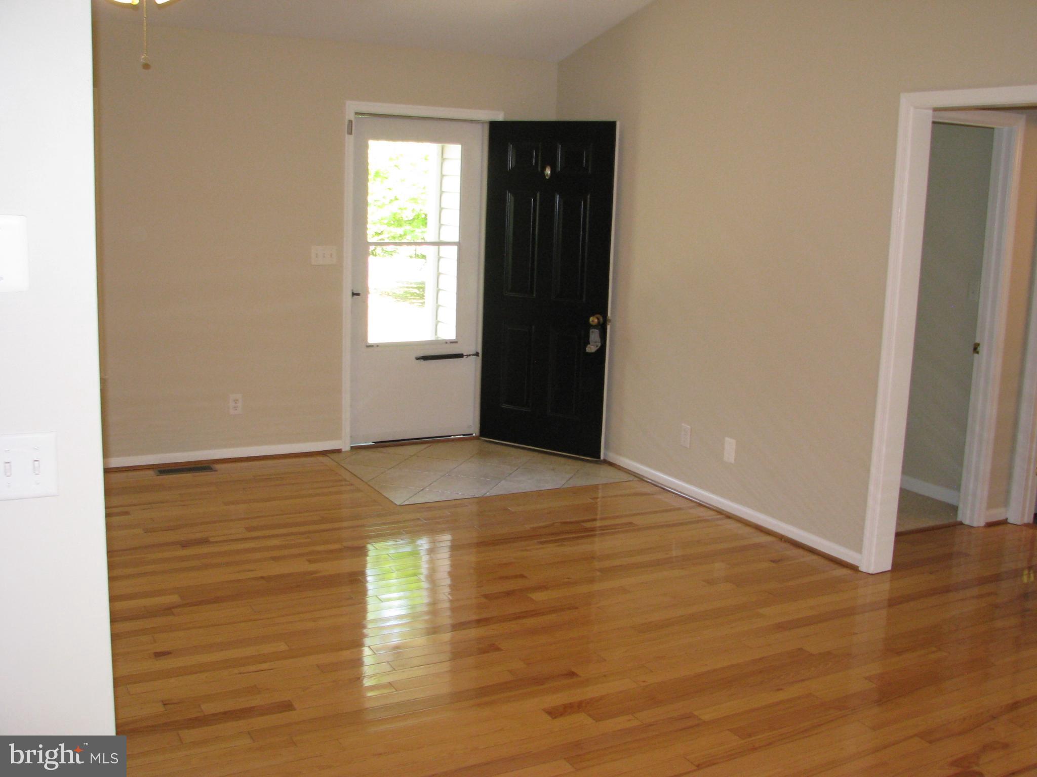 28434 Walnut Ridge Way Rhoadesville, VA 22542 - Photo 28 of 37 Hardwood floors welcome you home!