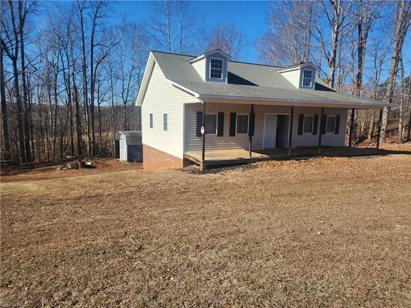 $550,000 | 1565 Old Rockford Road, Dobson, NC 27017