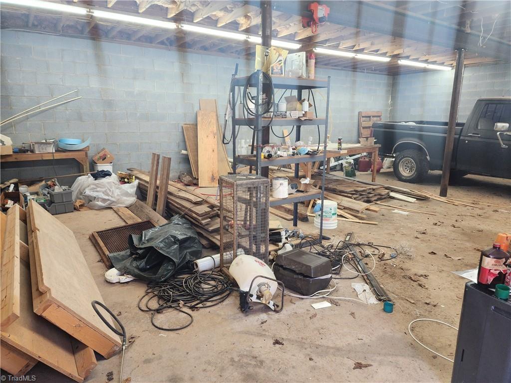 1565 Old Rockford Road Dobson, NC 27017 - Photo 31 of 48 Inside shop