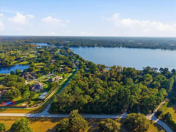 a view of a lake with houses
