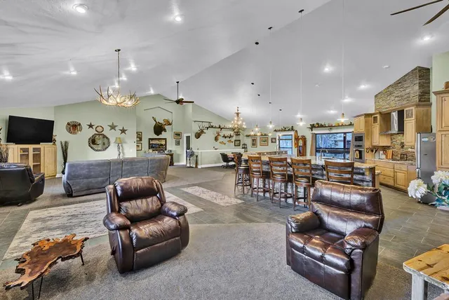 $2,100,000 | 191 Clear Creek Road, Cascade, ID 83611