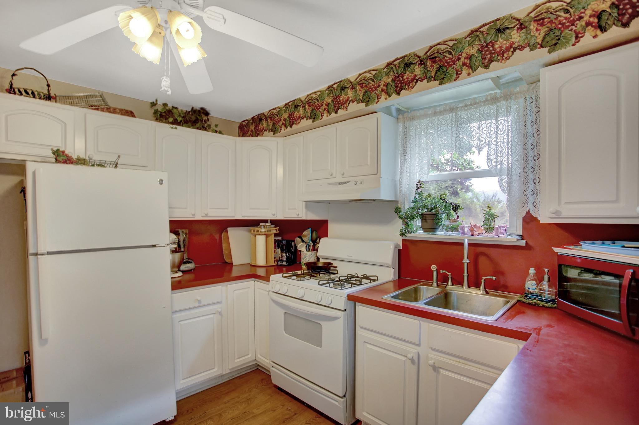 528 West Cumberland Road Enola, PA 17025 - Photo 8 of 29 Gallery Image 8