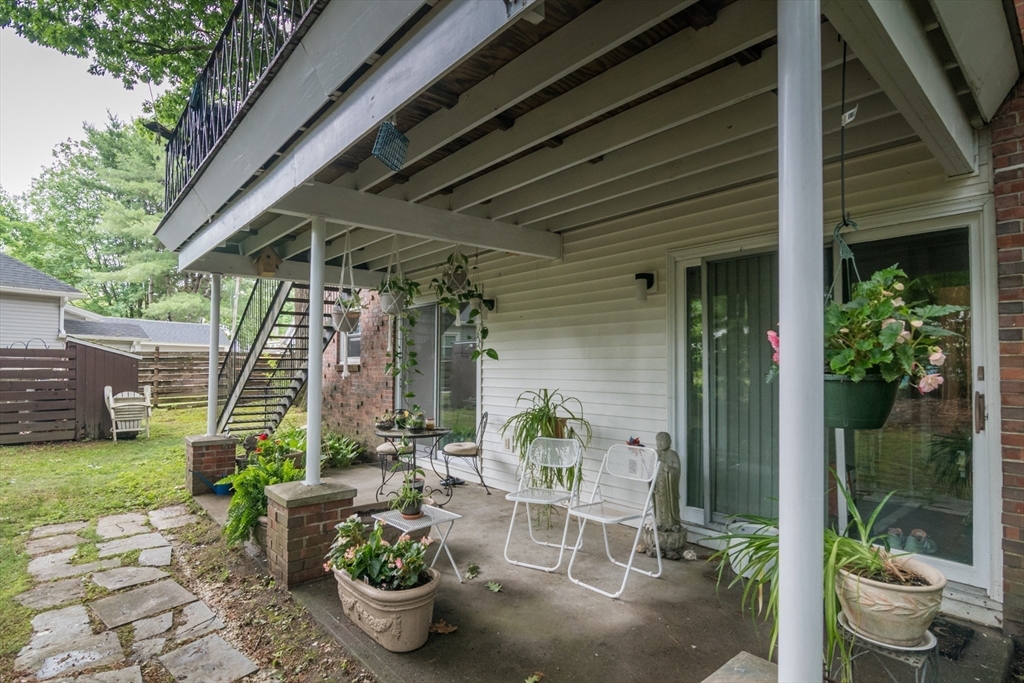 21 Turners Falls Road Montague, MA 01376 - Photo 4 of 26