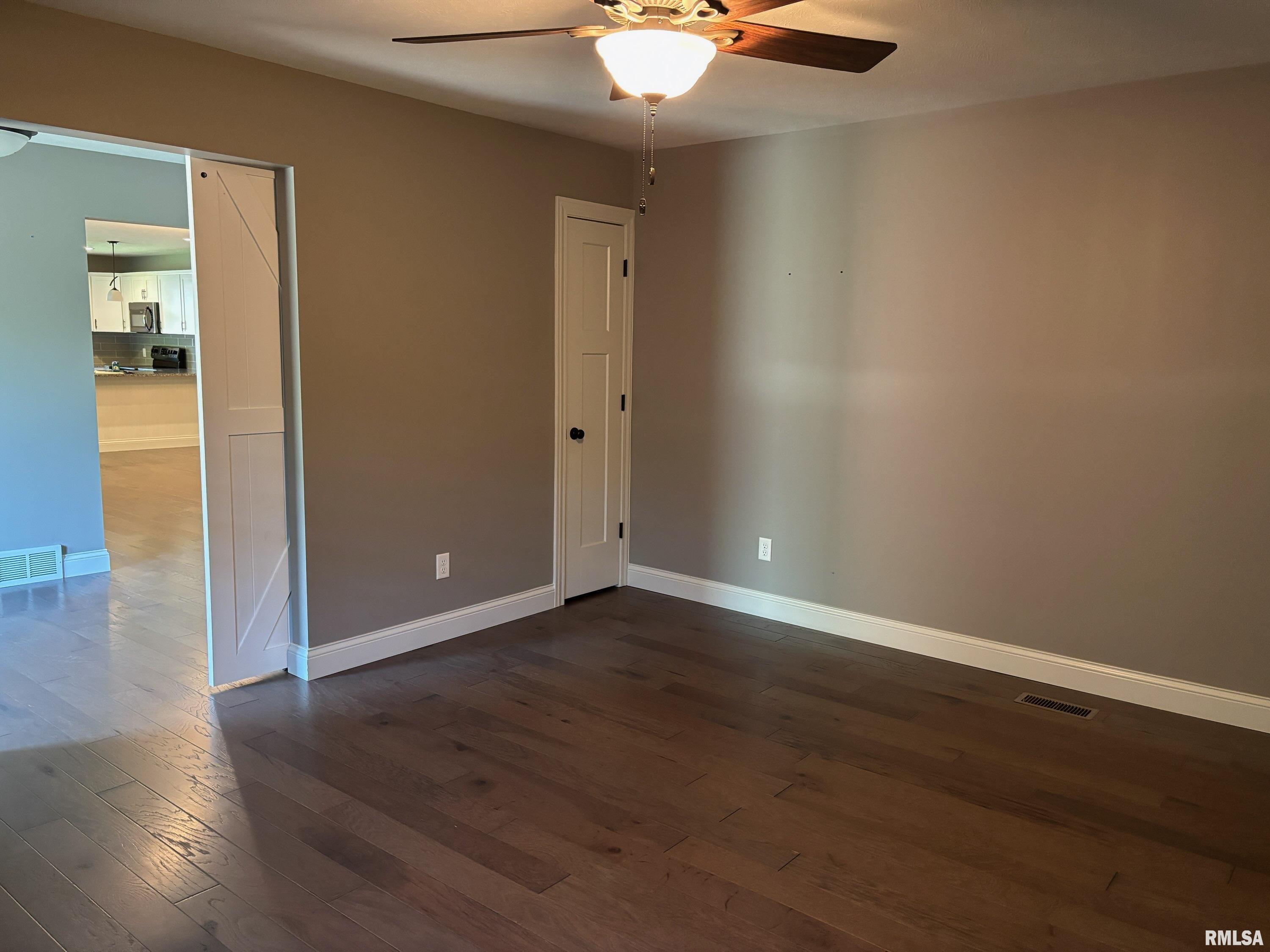 90 Pinehurst Drive Springfield, IL 62704 - Photo 10 of 22