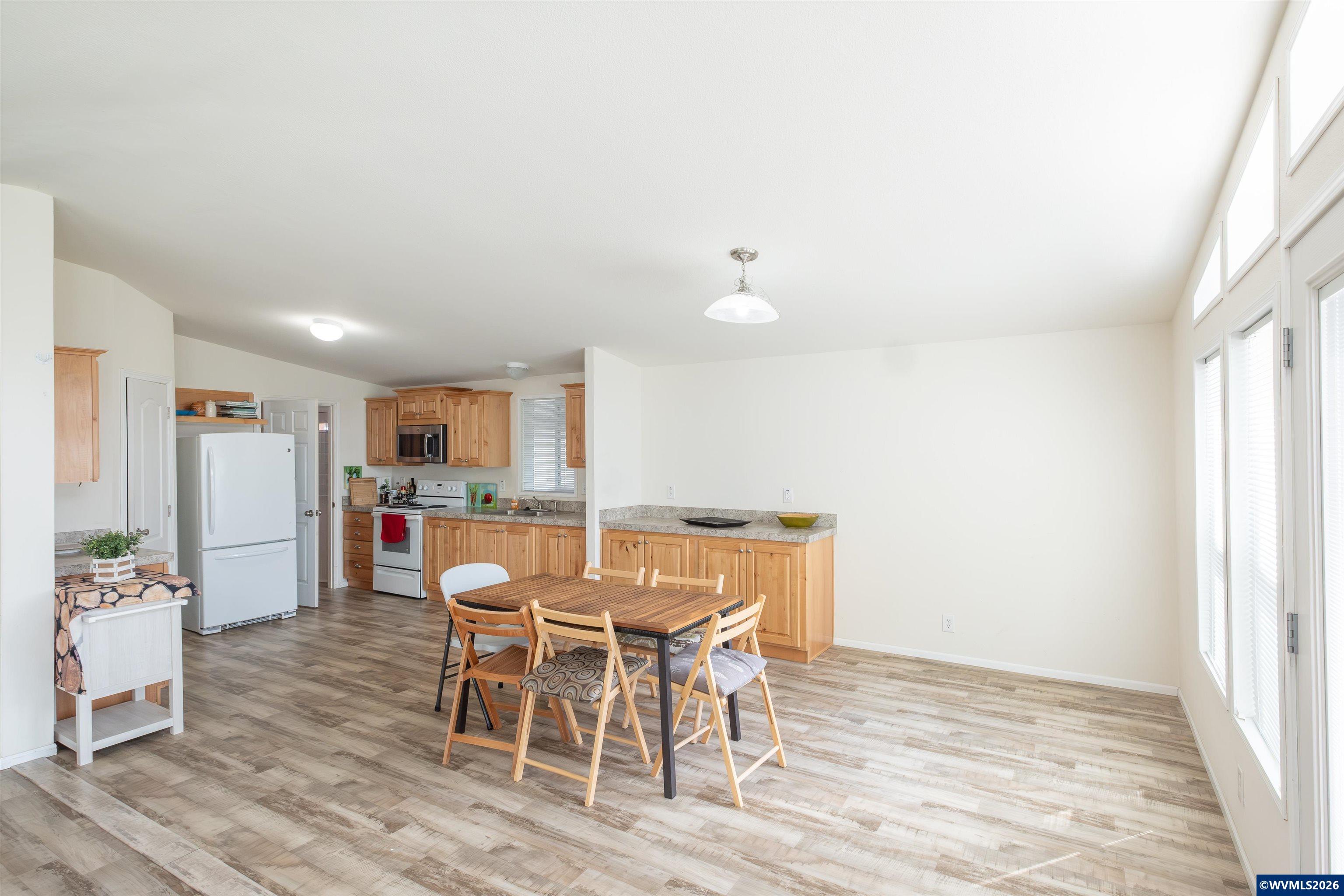 352 Southwest Butterfield Place Corvallis, OR 97333 - Photo 10 of 33