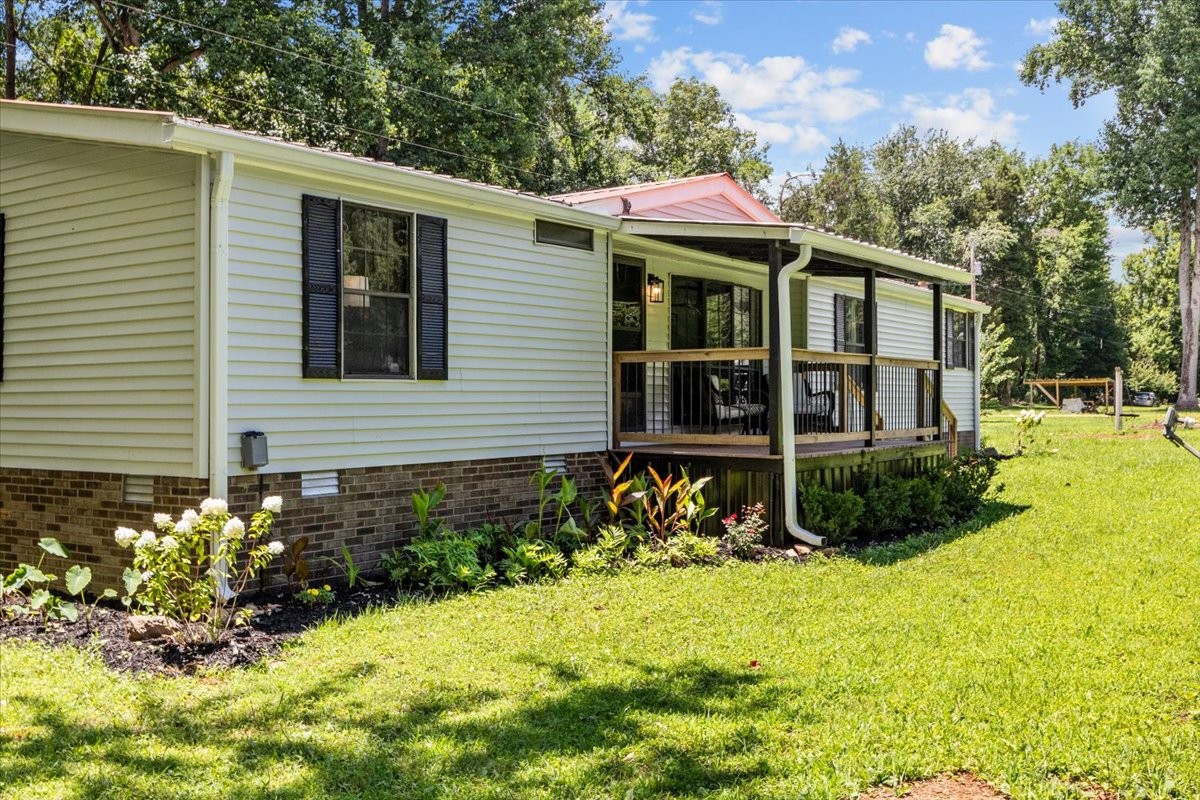 1227 Brushy Road Centerville, TN 37033 - Photo 4 of 60