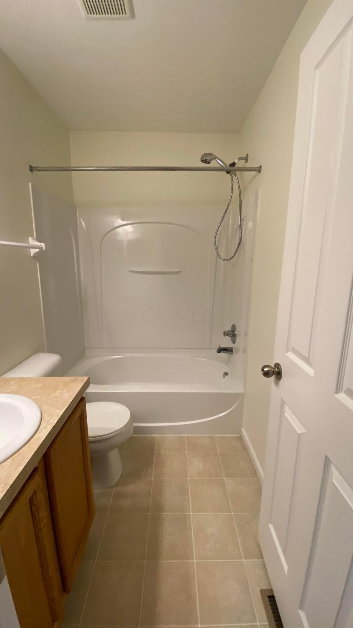 8304 Bruntsfield Road Columbus, OH 43235 - Photo 15 of 43