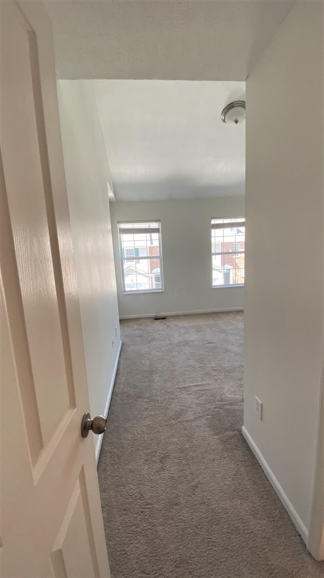 8304 Bruntsfield Road Columbus, OH 43235 - Photo 16 of 43