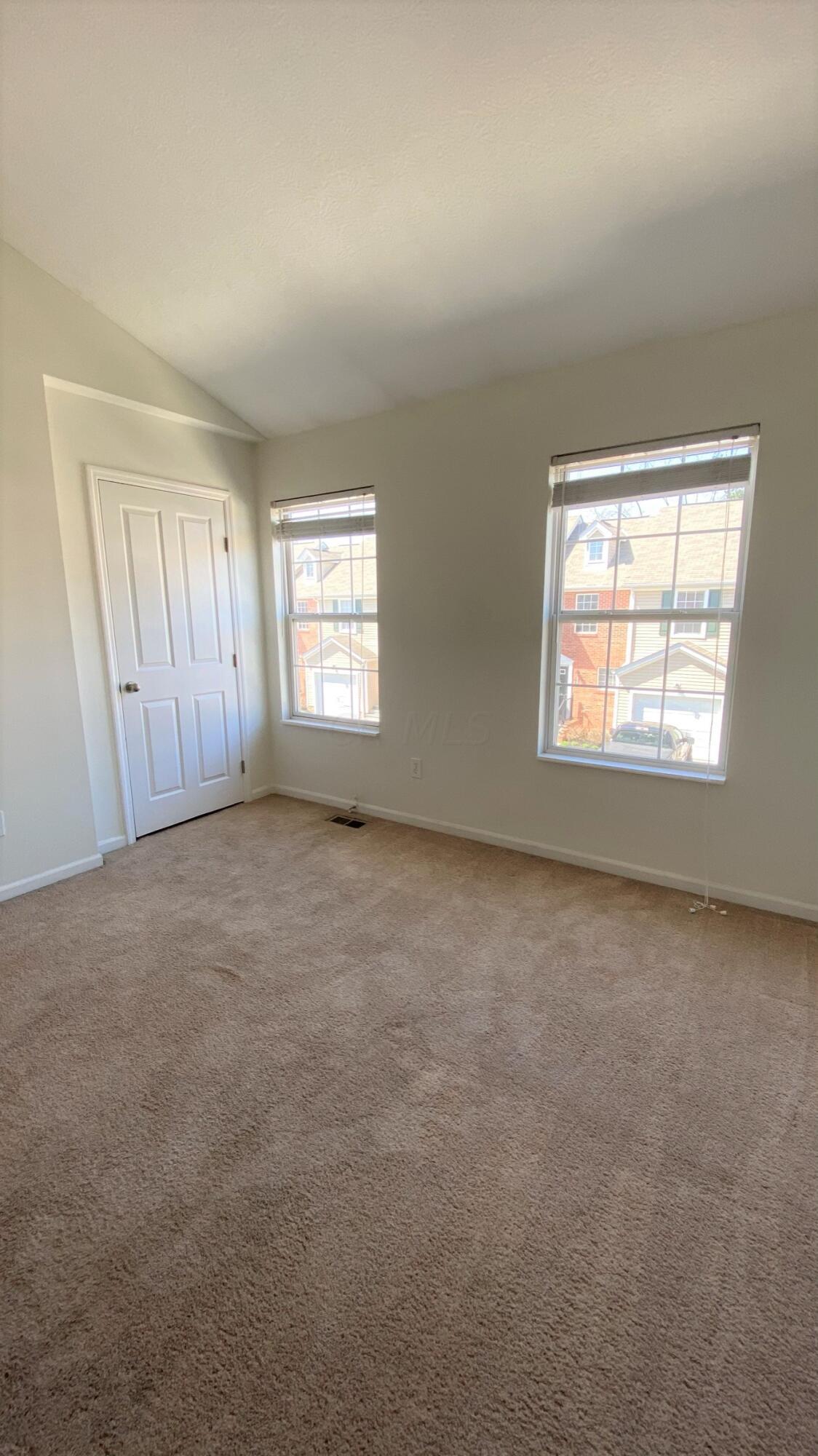 8304 Bruntsfield Road Columbus, OH 43235 - Photo 20 of 43